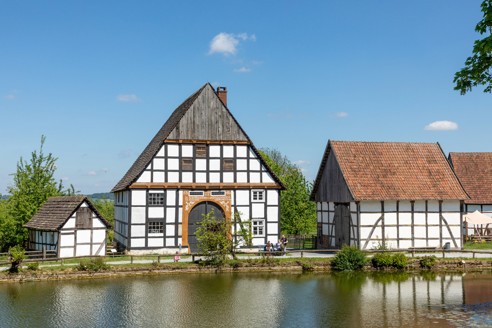 Immobilienpreise in Ostwestfalen im Überblick: Analysen, Trends und wertvolle Informationen für Käufer und Verkäufer - Sischuh Immobilien